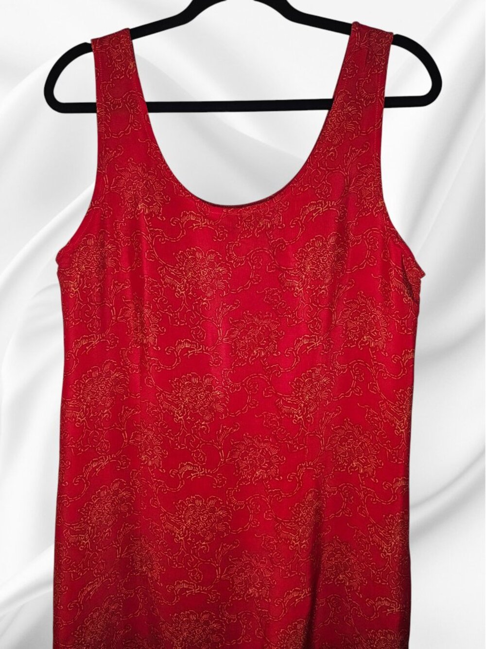 Tropical boldness with vintage personality.